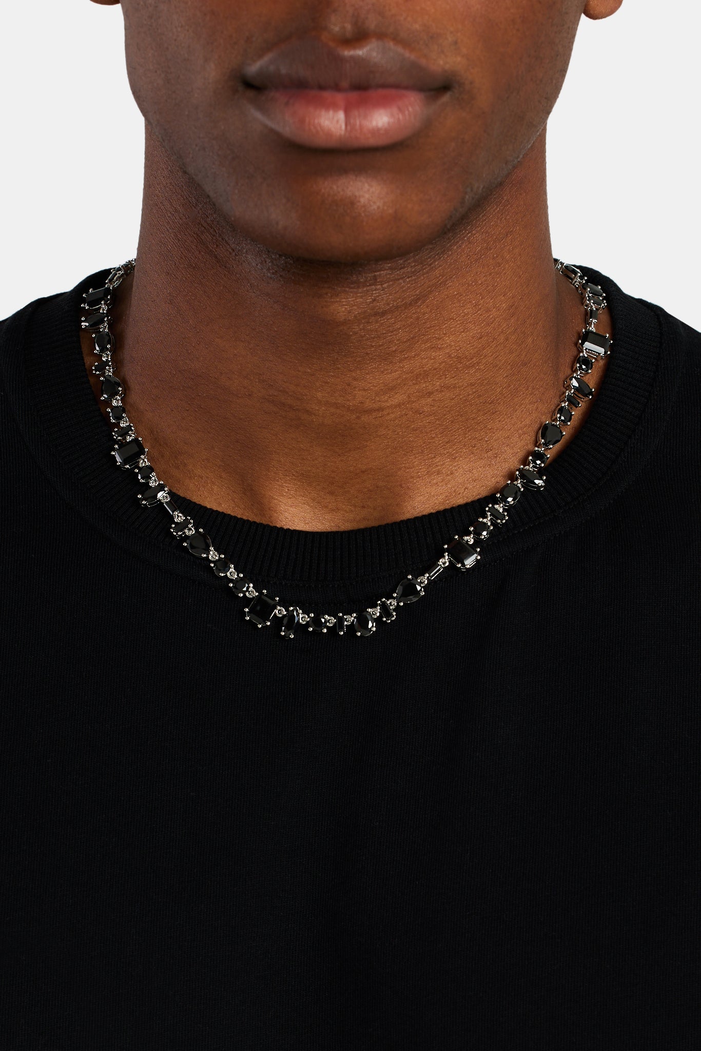 10 mm Tenniskette mit eisschwarzen Zirkoniasteinen in gemischter Form